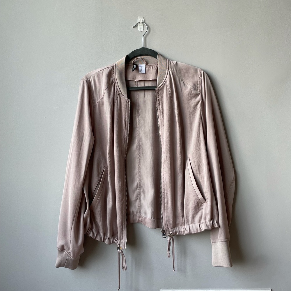 H&M Bomber Style Jacket 💗